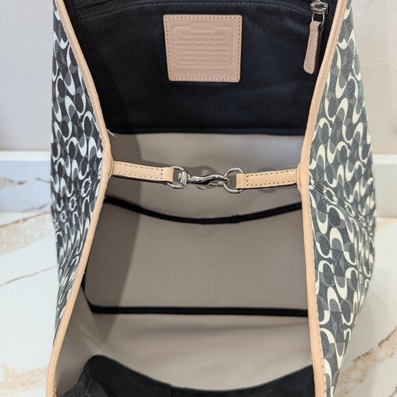 Coach Park Metro Dream C tote bag. EUC! - Picture 5 of 10